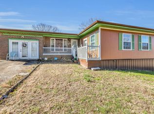 1714 Spradling Rd, Soddy Daisy, TN 37379