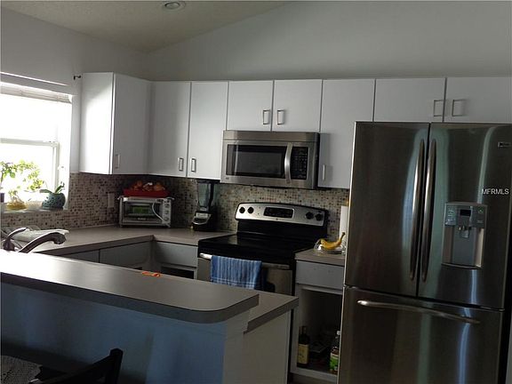 4th image of 174 Owenshire Cir