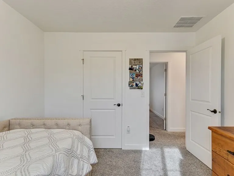 994 S 4090 W — Photo 26