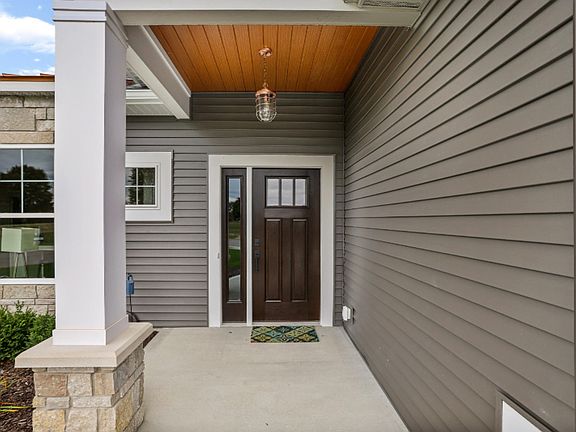 4th image of 4722 Dune Grass Ln #33