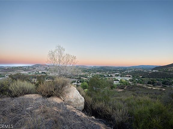 4th image of 6 Vista Del Bosque #B
