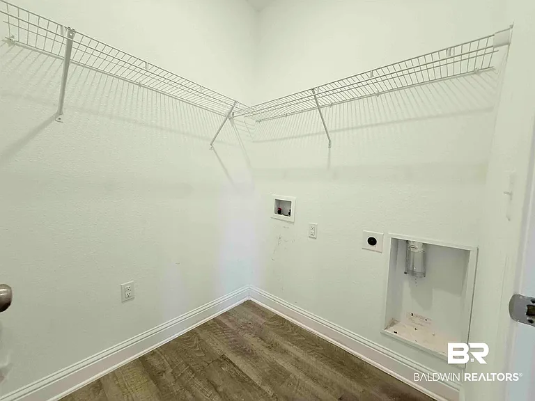 13179 Cavalier Dr — Photo 10