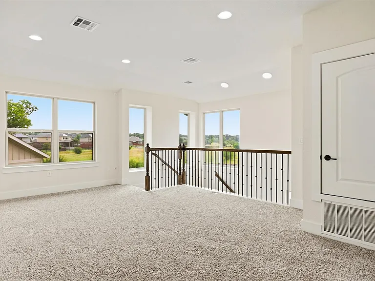 9507 McKnight Loop — Photo 25