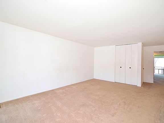 4th image of 7533 Spring Lake Dr #C