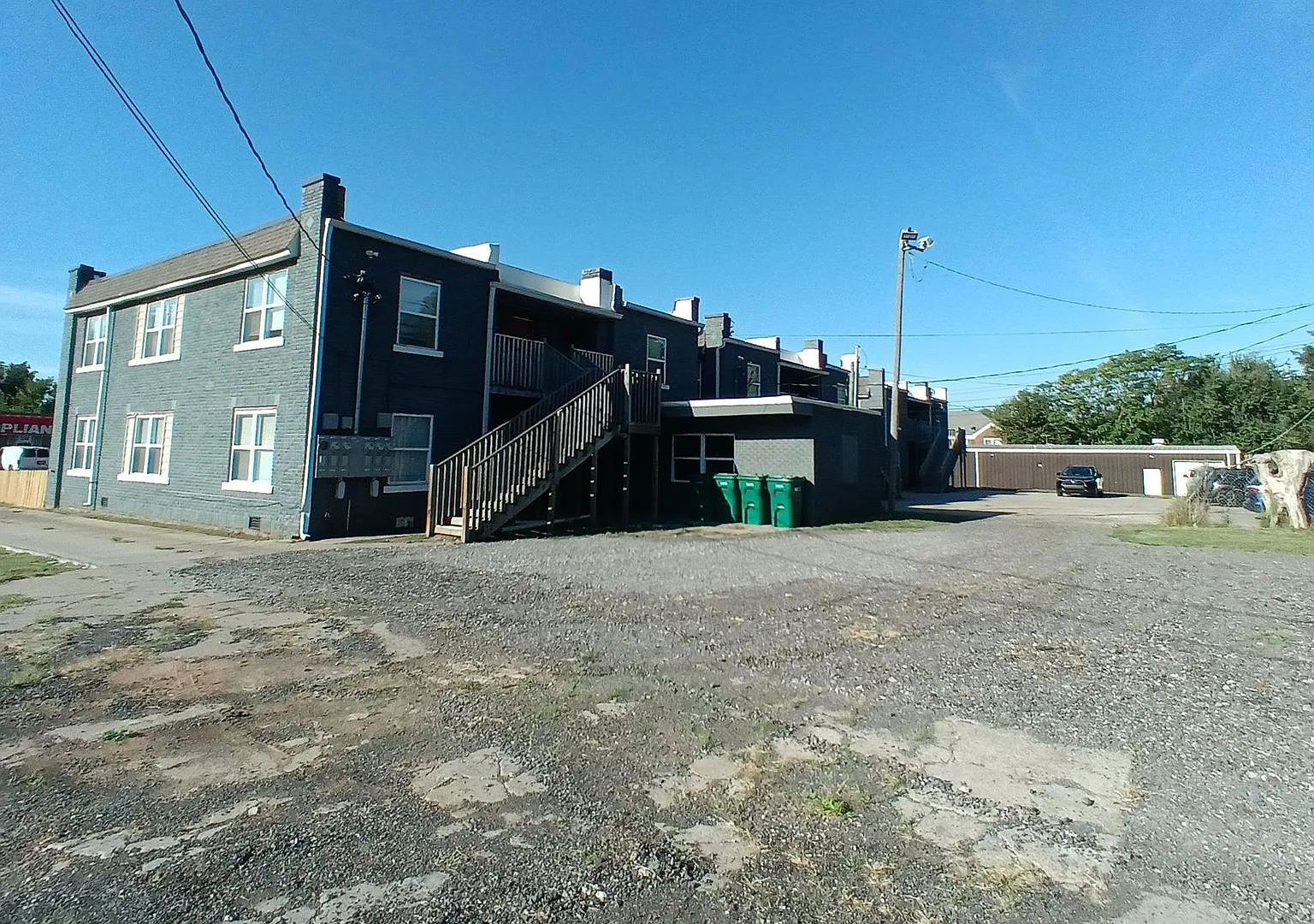 2319 NW 12th St — Photo 2
