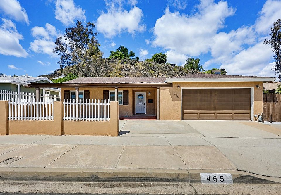 1st image of 465 Meadowbrook Dr