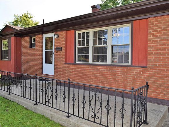 2nd image of 1258 Woodhurst Dr