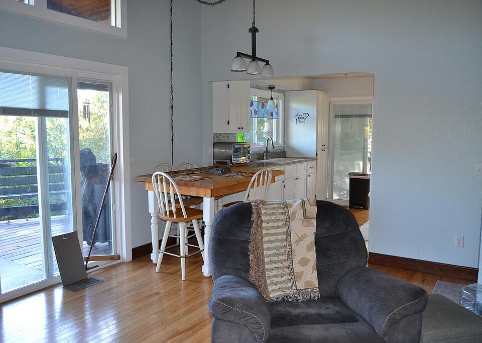 1st image of 388 Rose Creek Rd