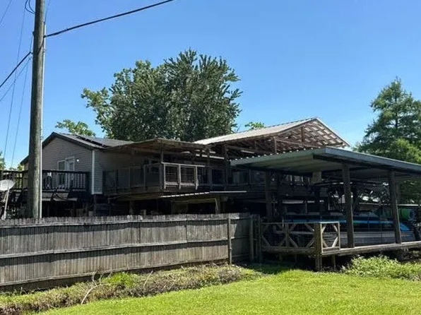 22302 Teal St, Maurepas, LA 70449