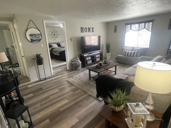 101 Locust Hill Rd #A2, Cheswick, PA 15024