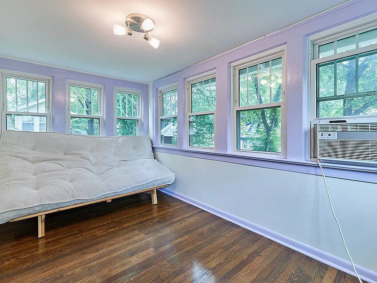 5740 Charlotte St — Photo 18