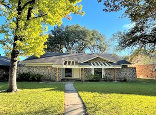 1022 Holland Dr, Garland, TX 75040