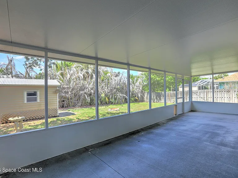 243 Dickens Ave — Photo 25