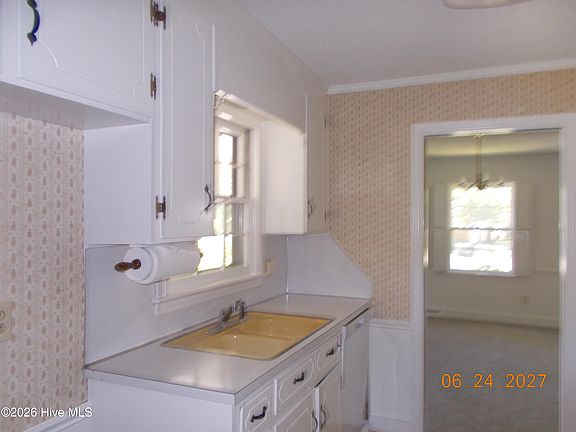 2nd image of 2209 Stanton Road