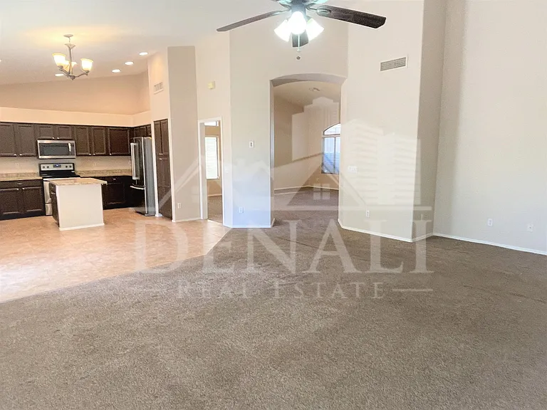 1121 S Western Skies Dr — Photo 9