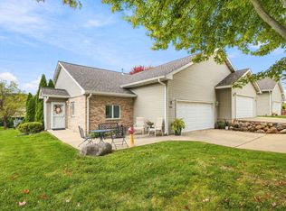 2518 Reynolds Manor Dr #1, Ottawa, IL 61350