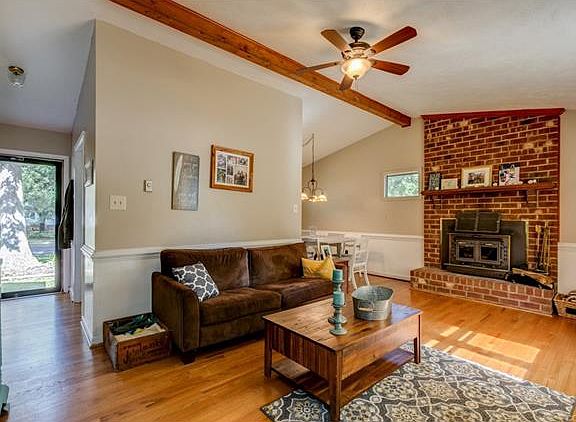 4th image of 10422 Rapidan Way