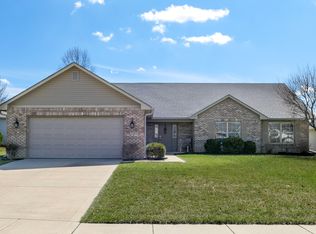 7253 Sunset Point Dr, Indianapolis, IN 46259