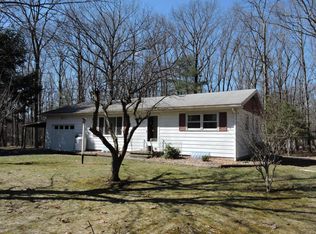 347 Laurel Lake Rd, Bartonsville, PA 18321