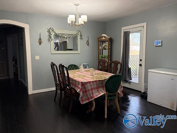 5th image of 190 College Rd