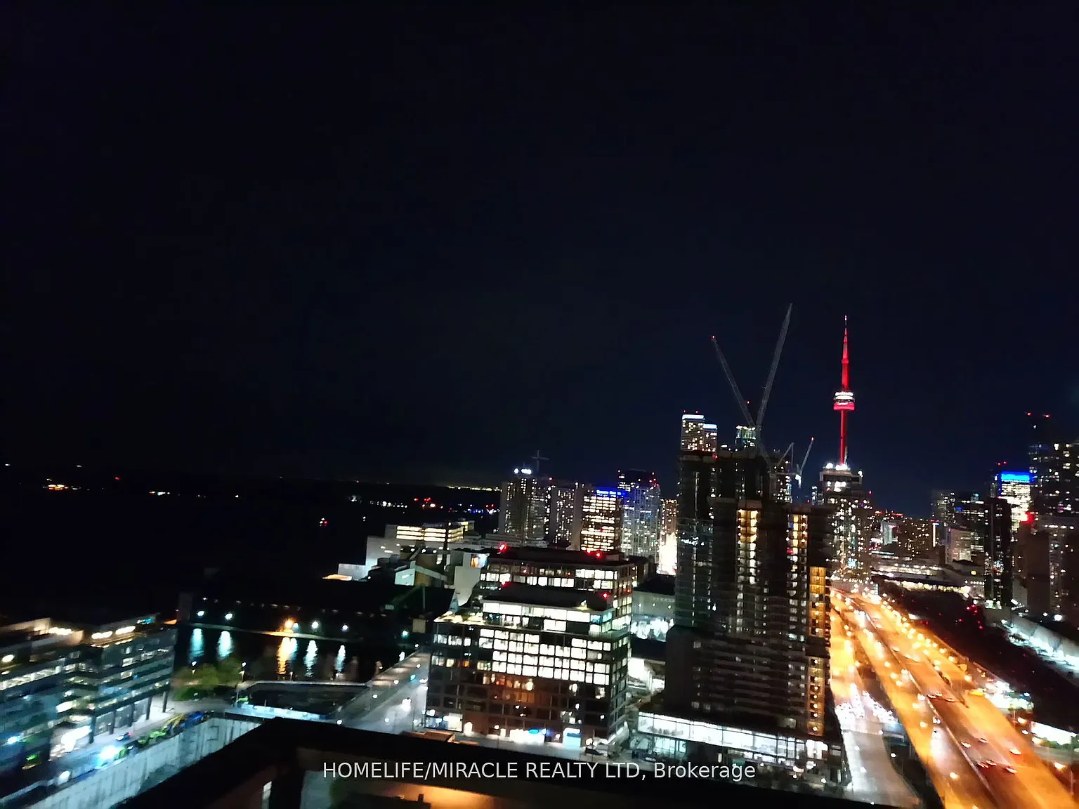 Monde Condo — Photo 2