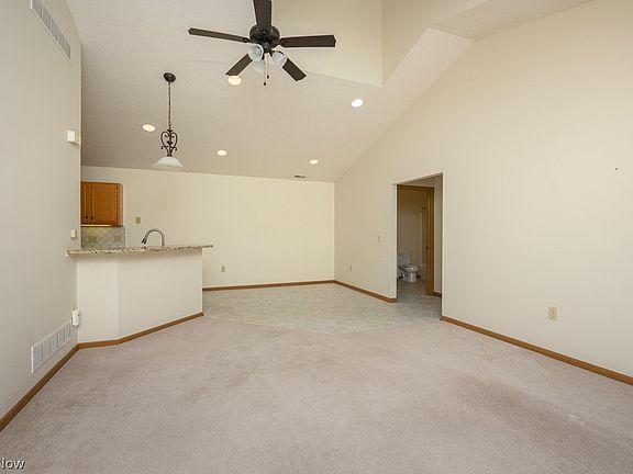3rd image of 1510 Laurenbrook Ln NE