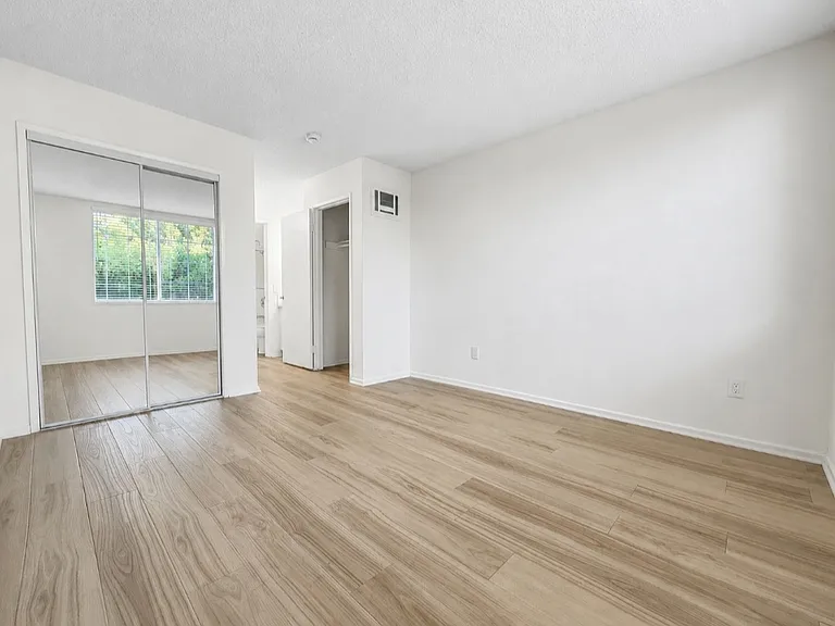 3732 Veteran Ave #203 — Photo 11