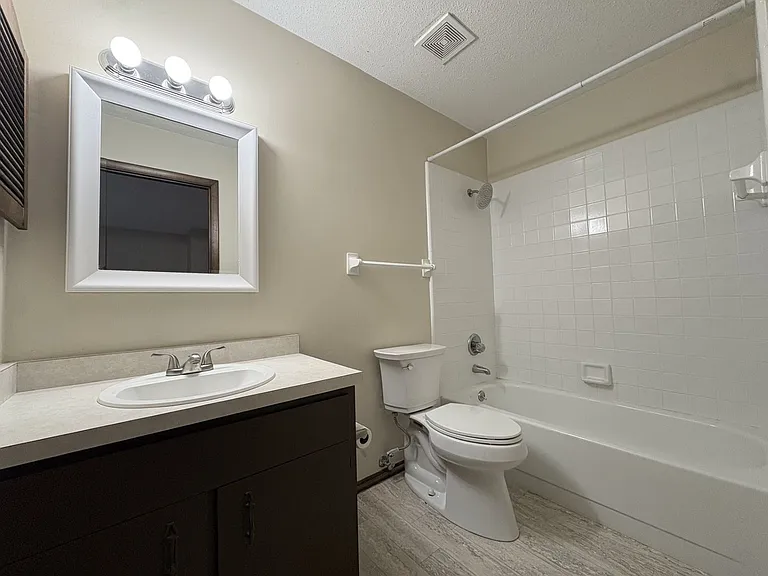 14 Fair Oaks Cir — Photo 12