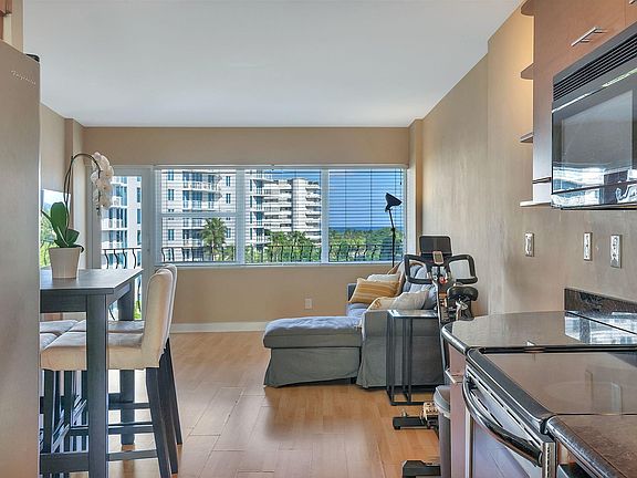 5th image of 3250 NE 28th Street #703