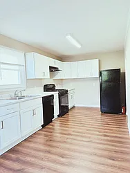 33 Elmwood Avenue
