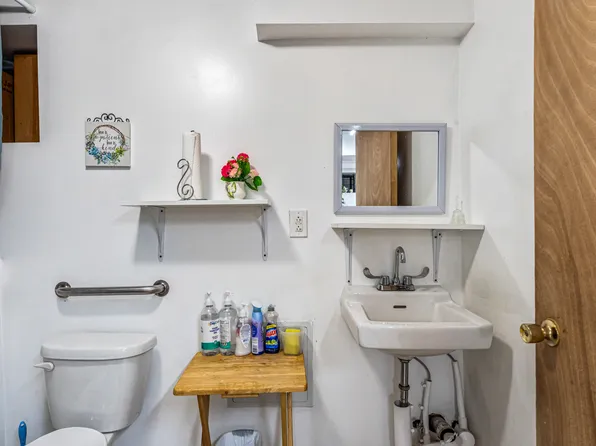 100-15 34th Avenue image 27 of 31