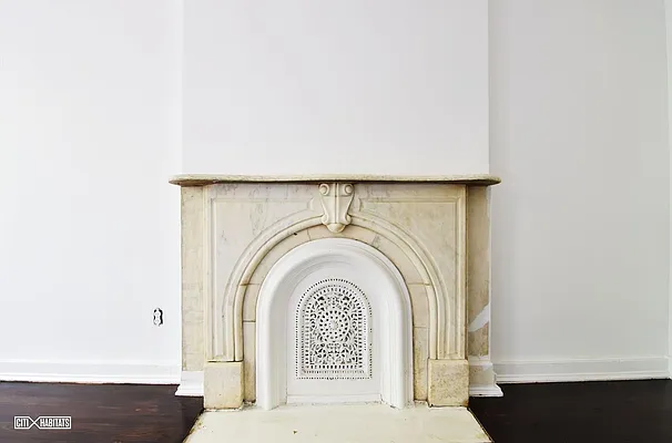 Rented by Citi Habitats | media 8