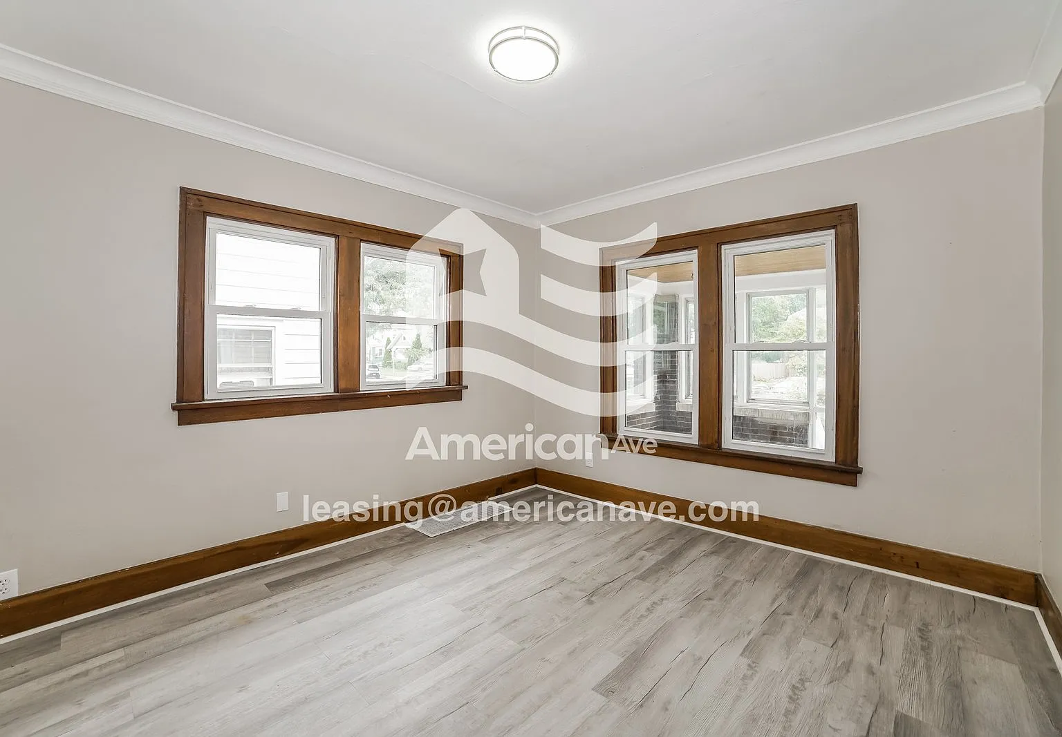 3 bed, 1.5 bath, 1067 sqft, $1,172 — Photo 4