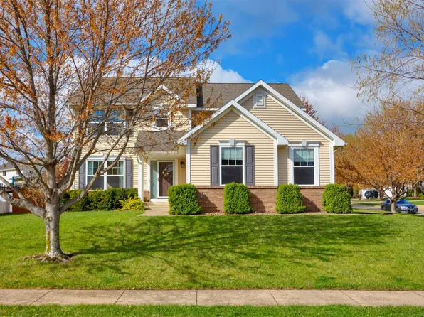 9128 Cowden Dr, Johnston, IA 50131