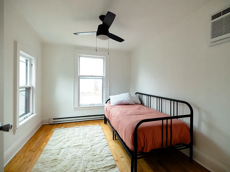 1126 Jefferson St NE #2 — Photo 10