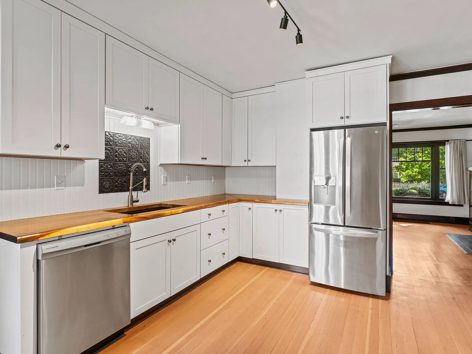 2 bed, 1.5 bath, 900 sqft, $2,595 — Photo 4