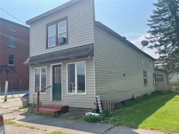 119 Center St, Canastota, NY 13032