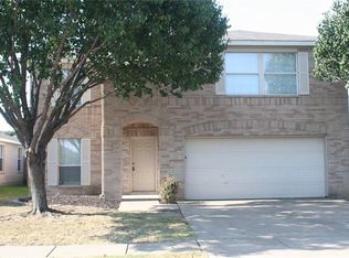 9213 Lamplighter Trl, Fort Worth, TX 76244