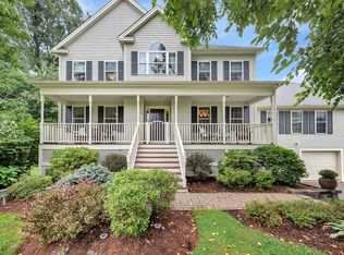 12 Woodwell Cir, Amesbury, MA 01913