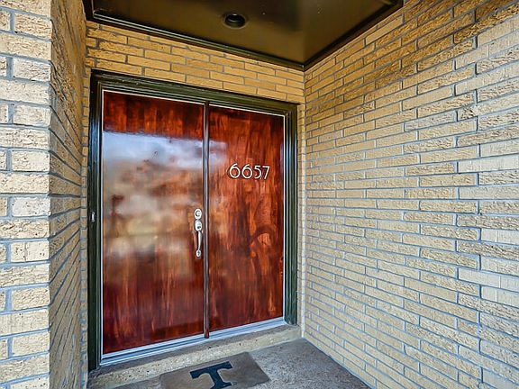 3rd image of 6657 Clearbrook Dr