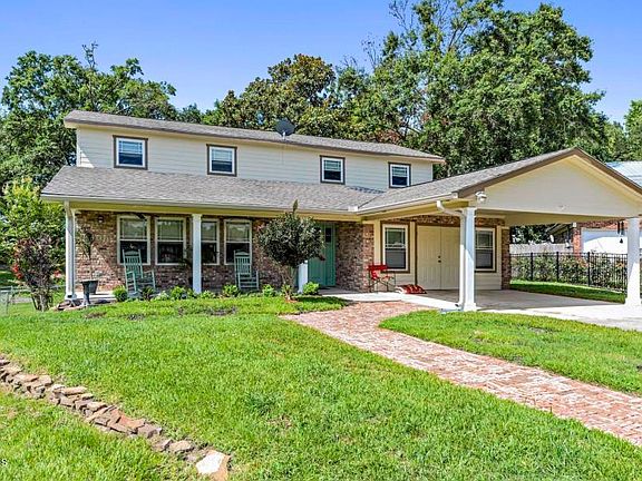 2nd image of 1409 Park Dr