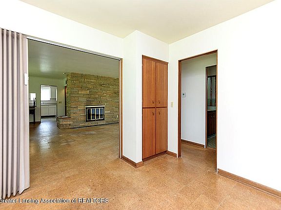 5th image of 3412 Tecumseh River Rd
