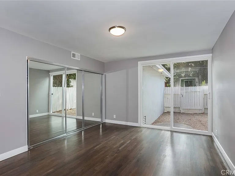 16231 Moorpark St — Photo 21
