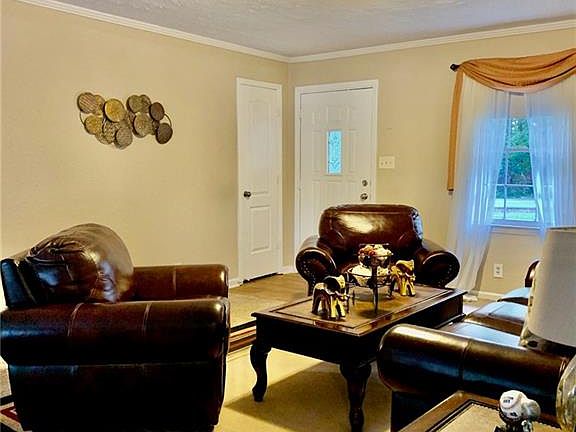 2nd image of 139 Harris Dr