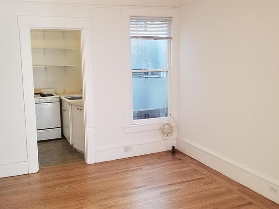 4th image of 260 Carl St #4