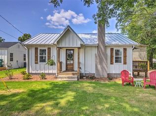 107 Robinson Ave, Carrollton, GA 30117