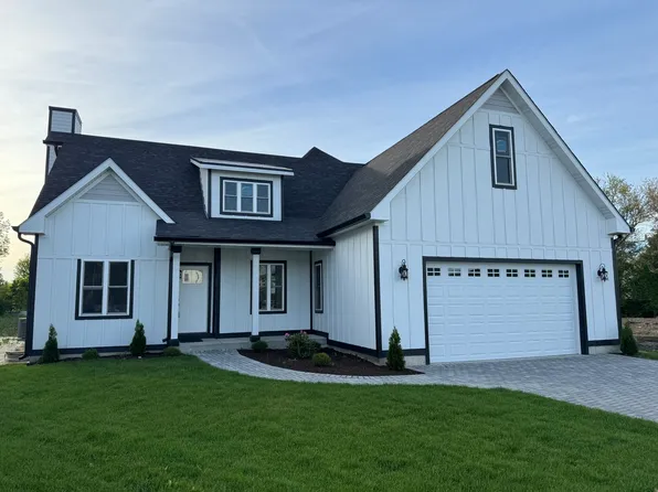 4008 Faith Ln, Saint Charles, IL 60174