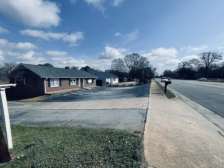 1202 John B White Sr Blvd — Photo 2