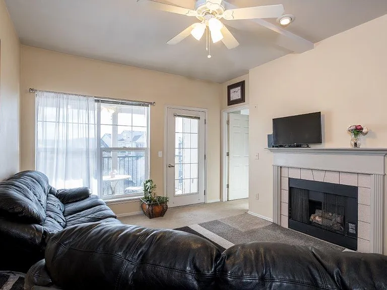 900 Bitner Rd #B34 — Photo 9