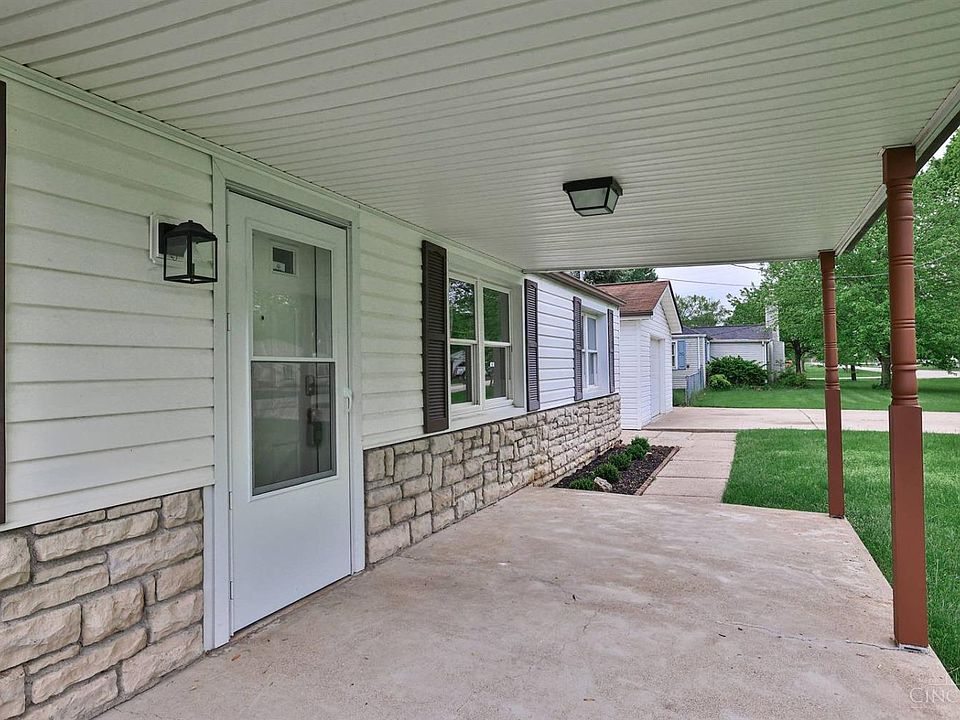 3914 Dieckman Ln, Cincinnati, OH 45245 | Zillow